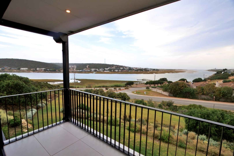 4 Bedroom Property for Sale in Stilbaai Wes Western Cape